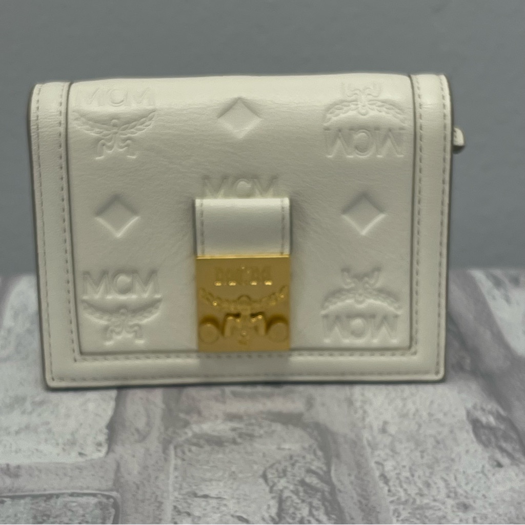 Mcm Tracy Embossed Monogram Small Leather Wallet In White - Nwt
